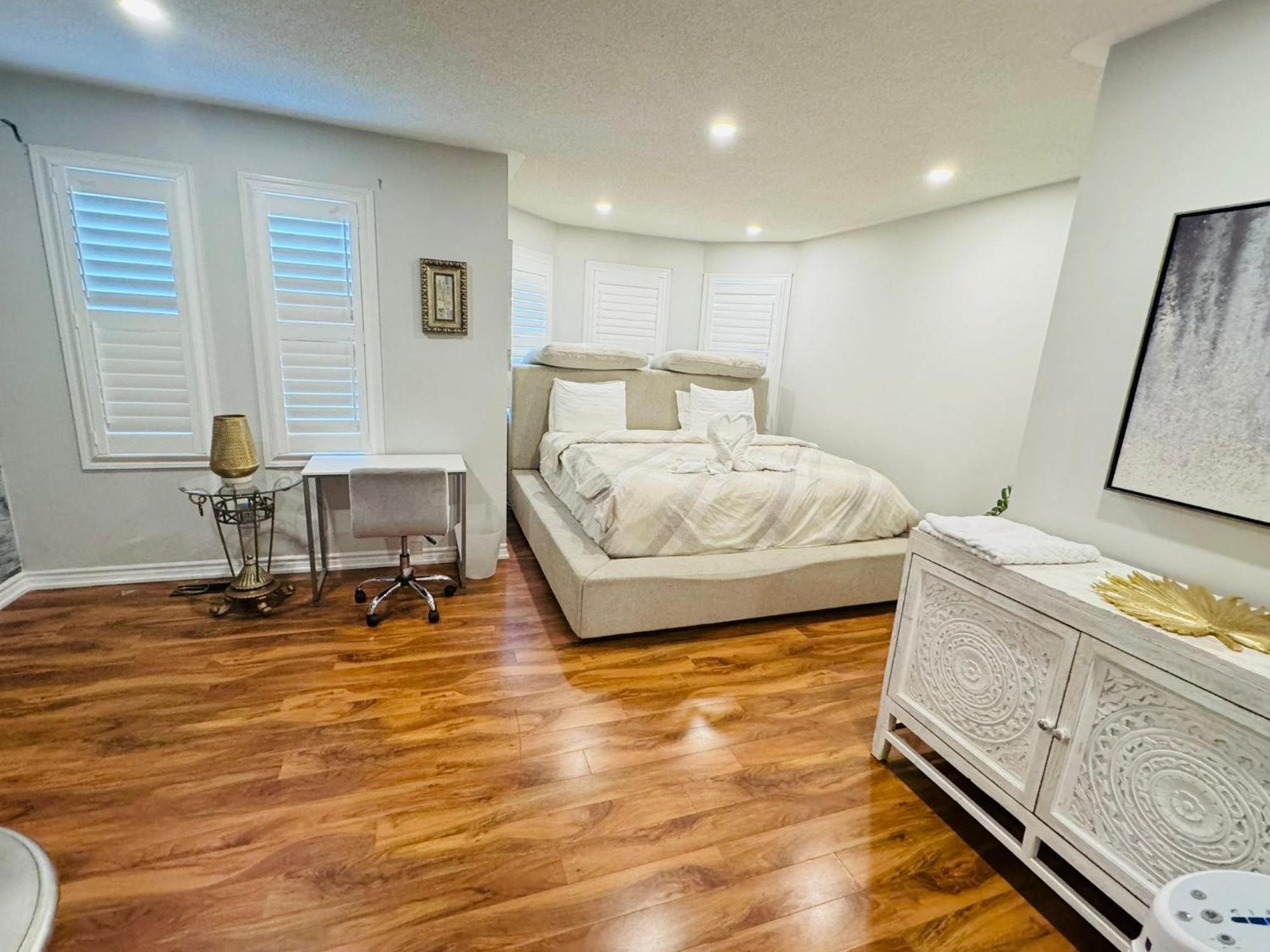 Luxury Home In Toronto ميسيسوجا المظهر الخارجي الصورة