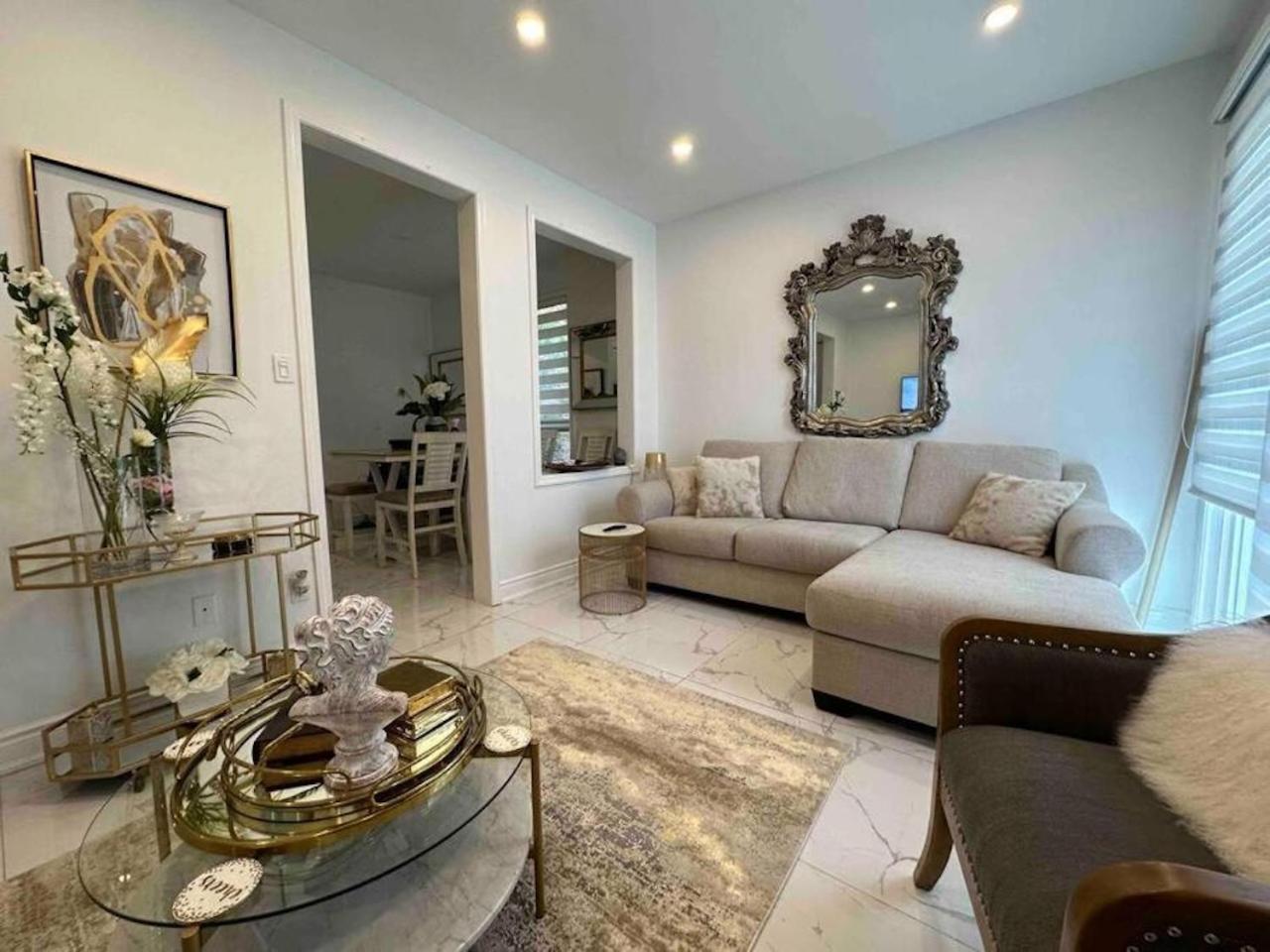 Luxury Home In Toronto ميسيسوجا المظهر الخارجي الصورة