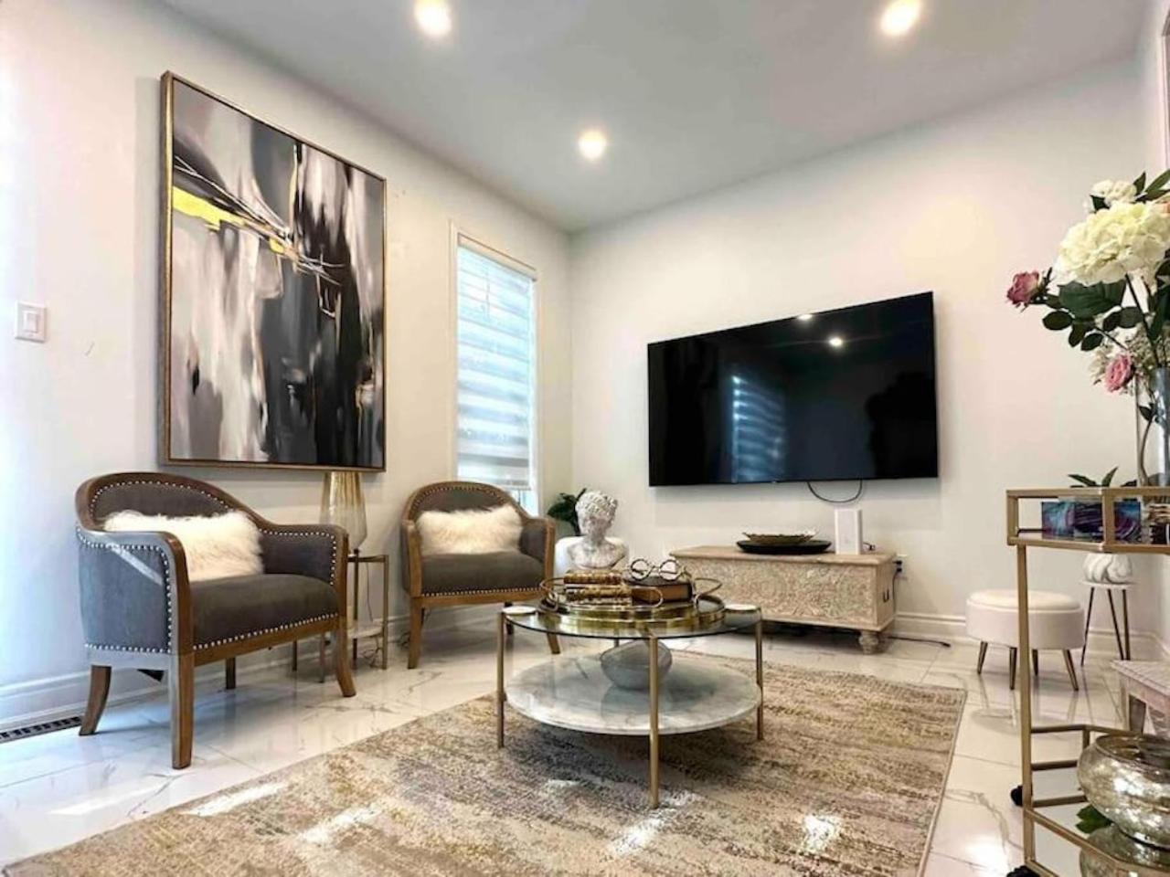 Luxury Home In Toronto ميسيسوجا المظهر الخارجي الصورة