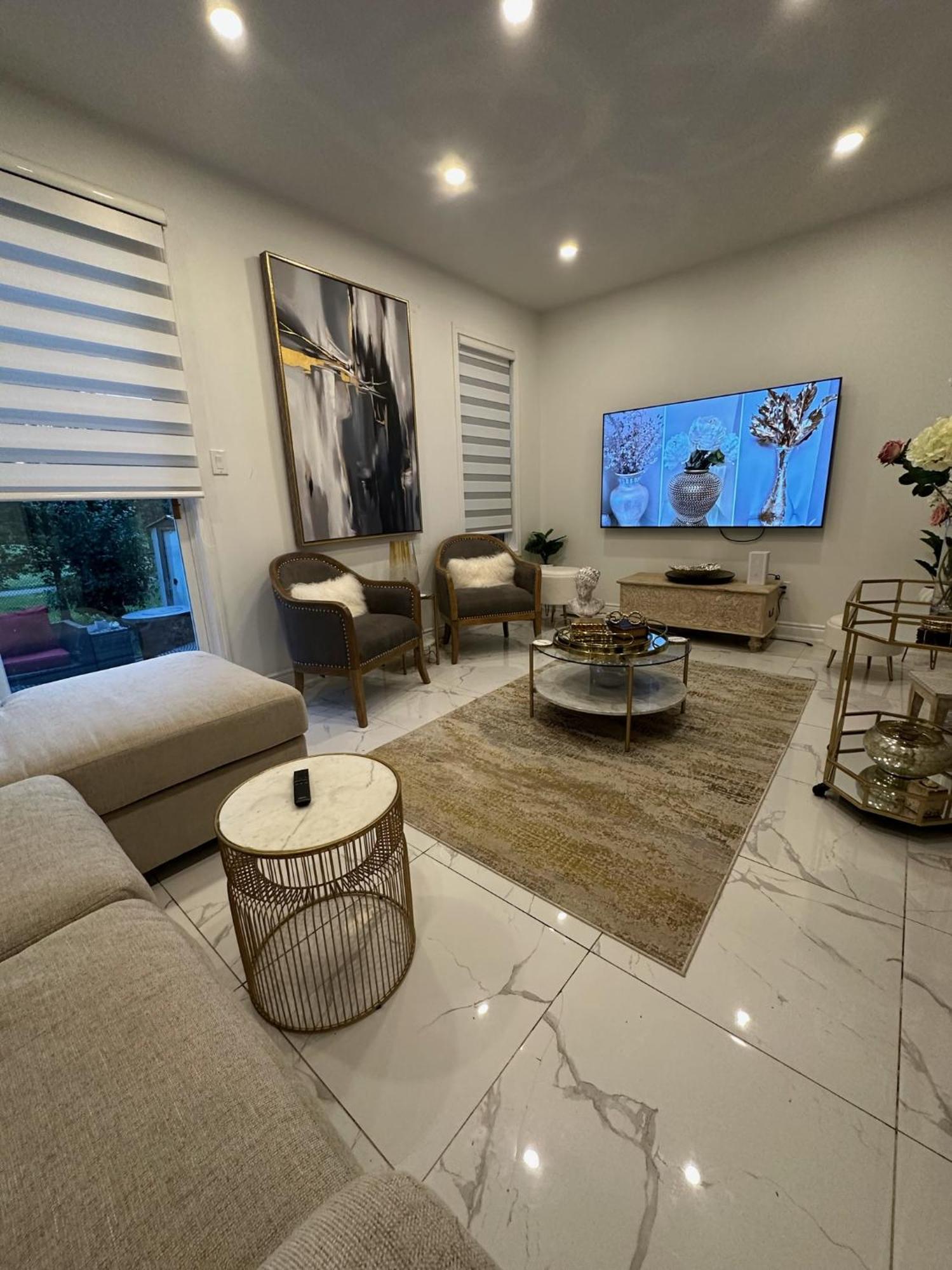 Luxury Home In Toronto ميسيسوجا المظهر الخارجي الصورة