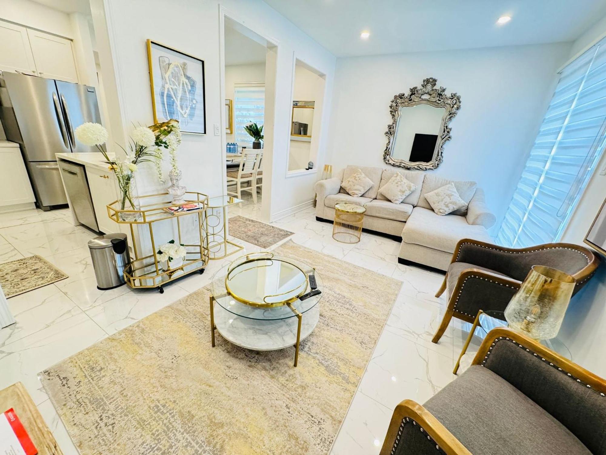 Luxury Home In Toronto ميسيسوجا المظهر الخارجي الصورة