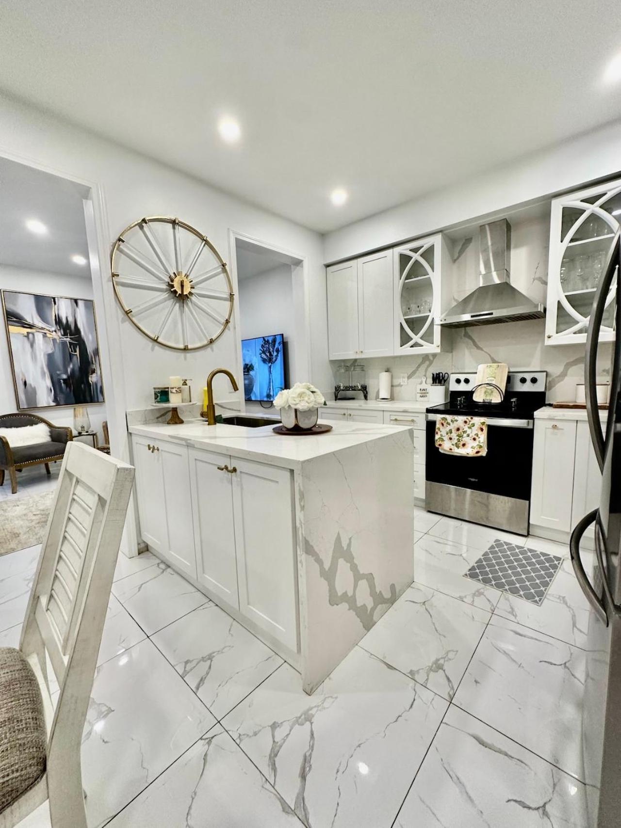Luxury Home In Toronto ميسيسوجا المظهر الخارجي الصورة